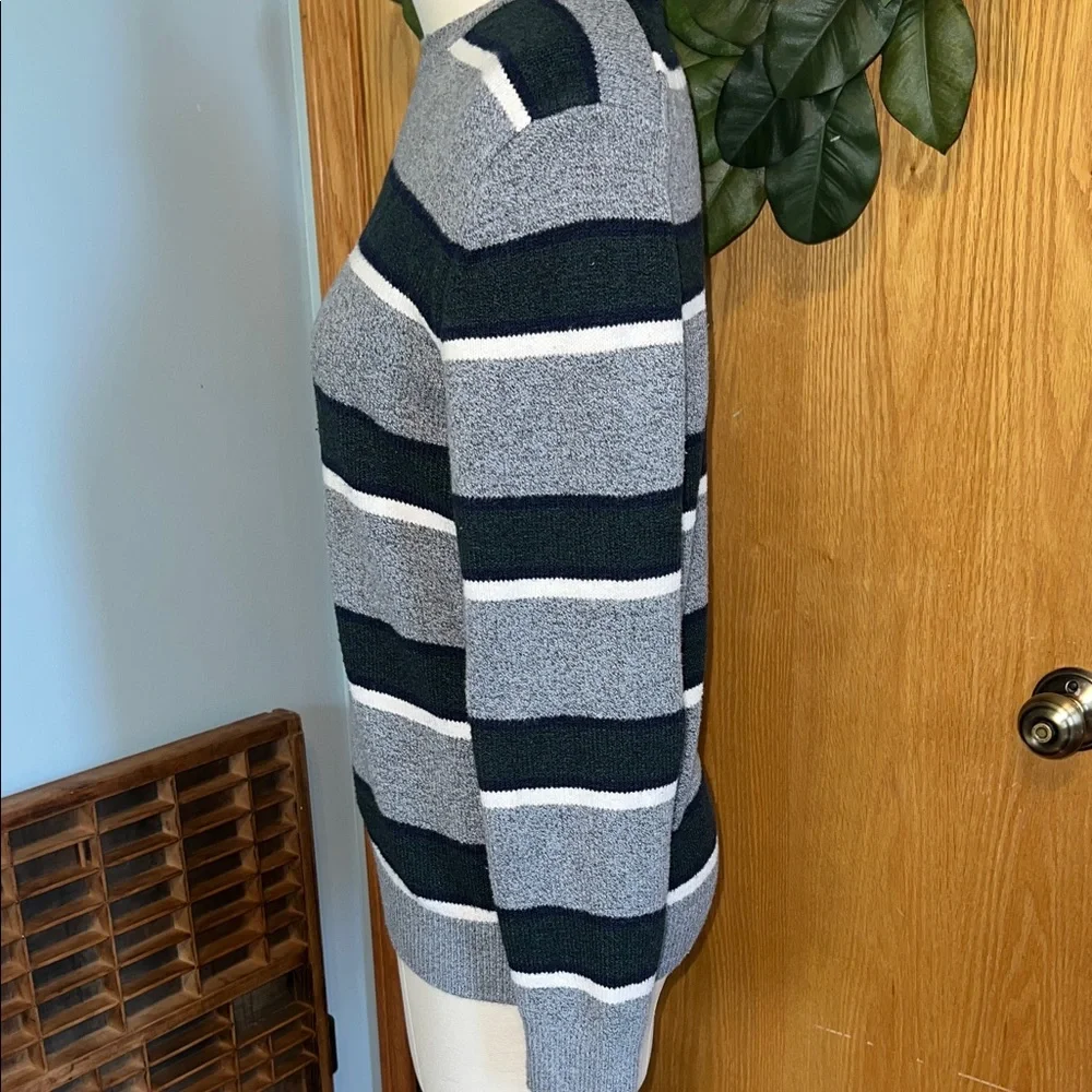 Banana Republic Gray Green Navy  Striped Crewneck Sweater Size Medium soft heavy